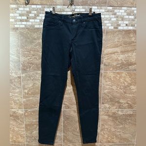 Universal thread black skinny jean
